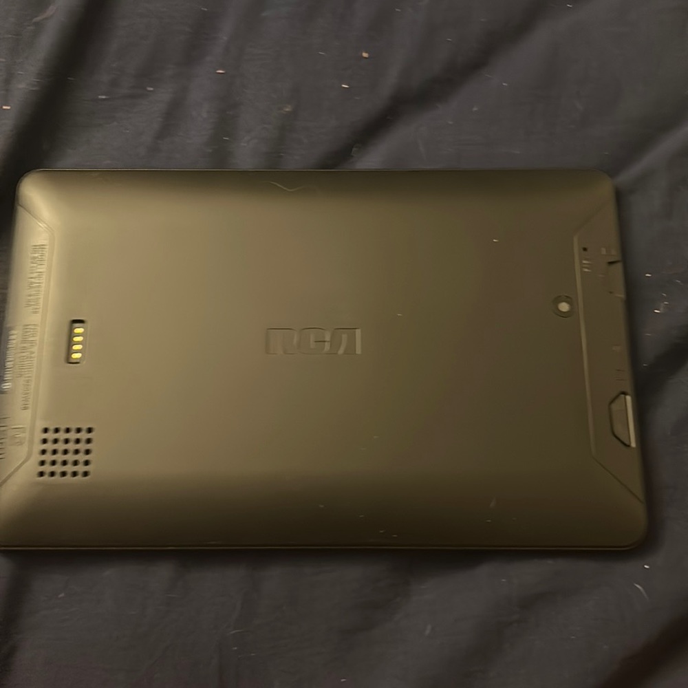 RCA tablet WITH CASE